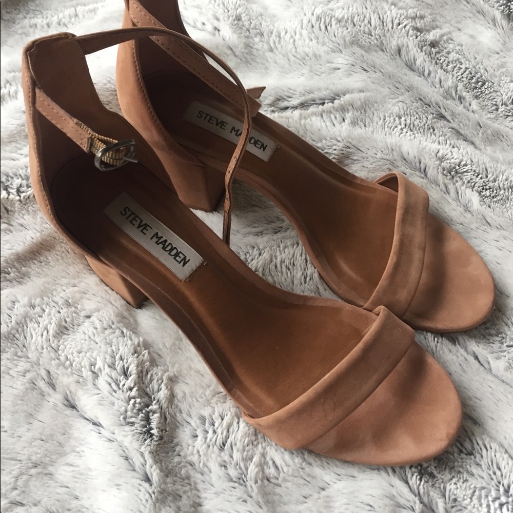 ✨SALE ✨Steve Madden Sandals!!! 👡